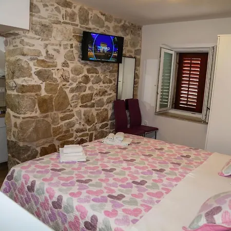 Seka Apartman *