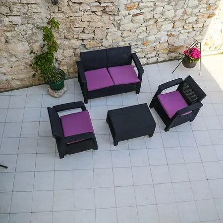 Διαμέρισμα Seka Χβαρ